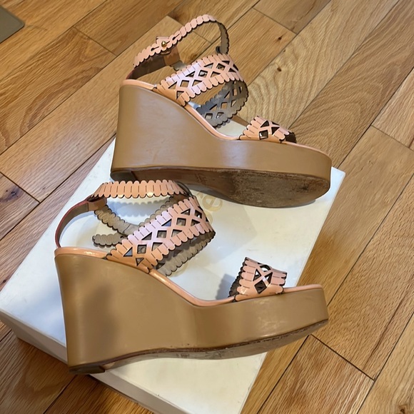 Chloé Aliseo Laser Cut Calf Wedge Sandals in Beige - Picture 6 of 10